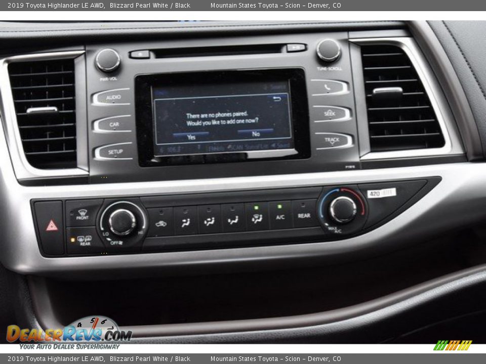 2019 Toyota Highlander LE AWD Blizzard Pearl White / Black Photo #8