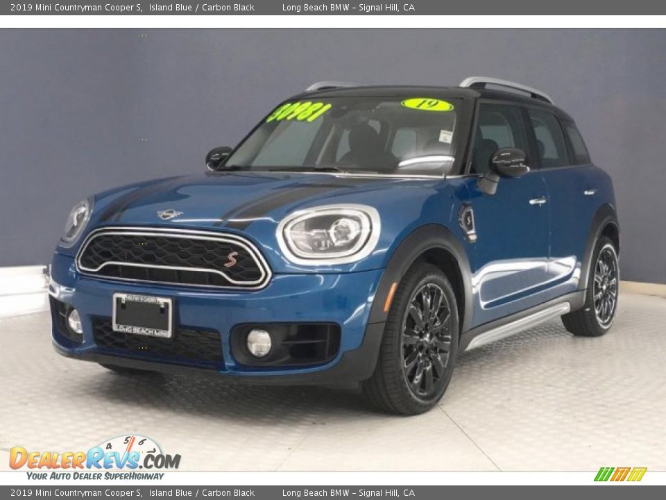 Front 3/4 View of 2019 Mini Countryman Cooper S Photo #12