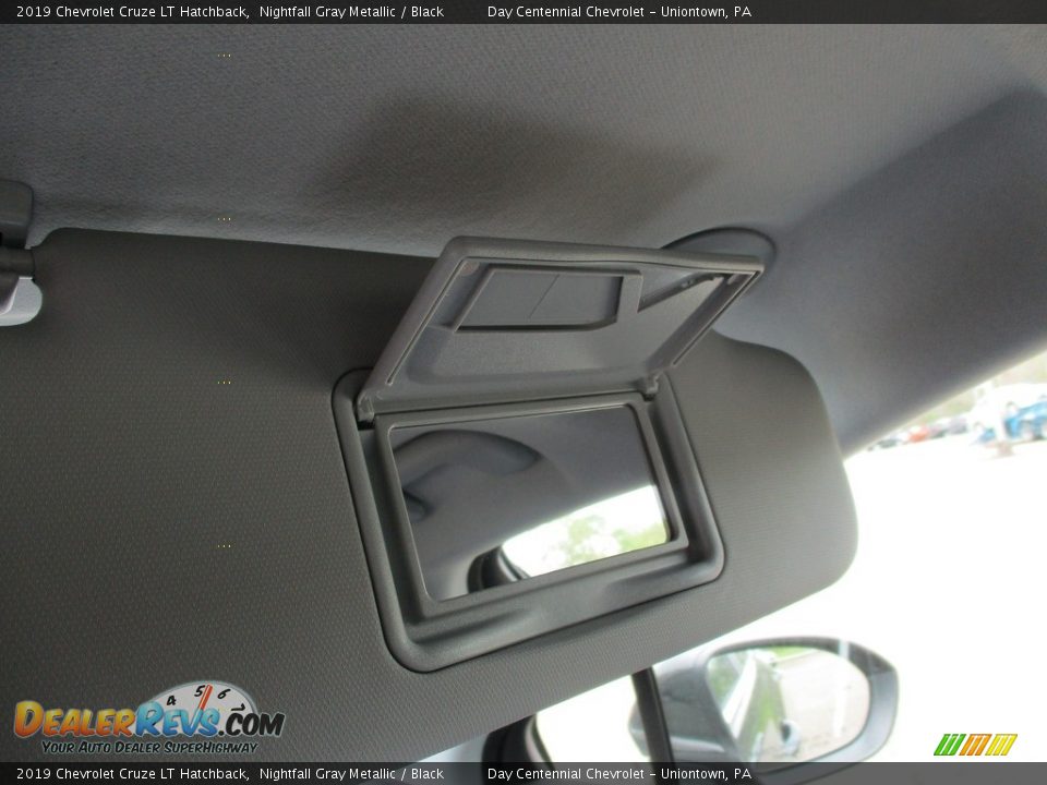 2019 Chevrolet Cruze LT Hatchback Nightfall Gray Metallic / Black Photo #32