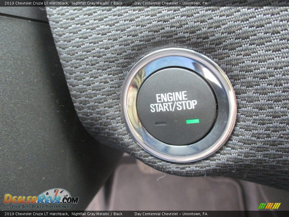 2019 Chevrolet Cruze LT Hatchback Nightfall Gray Metallic / Black Photo #35