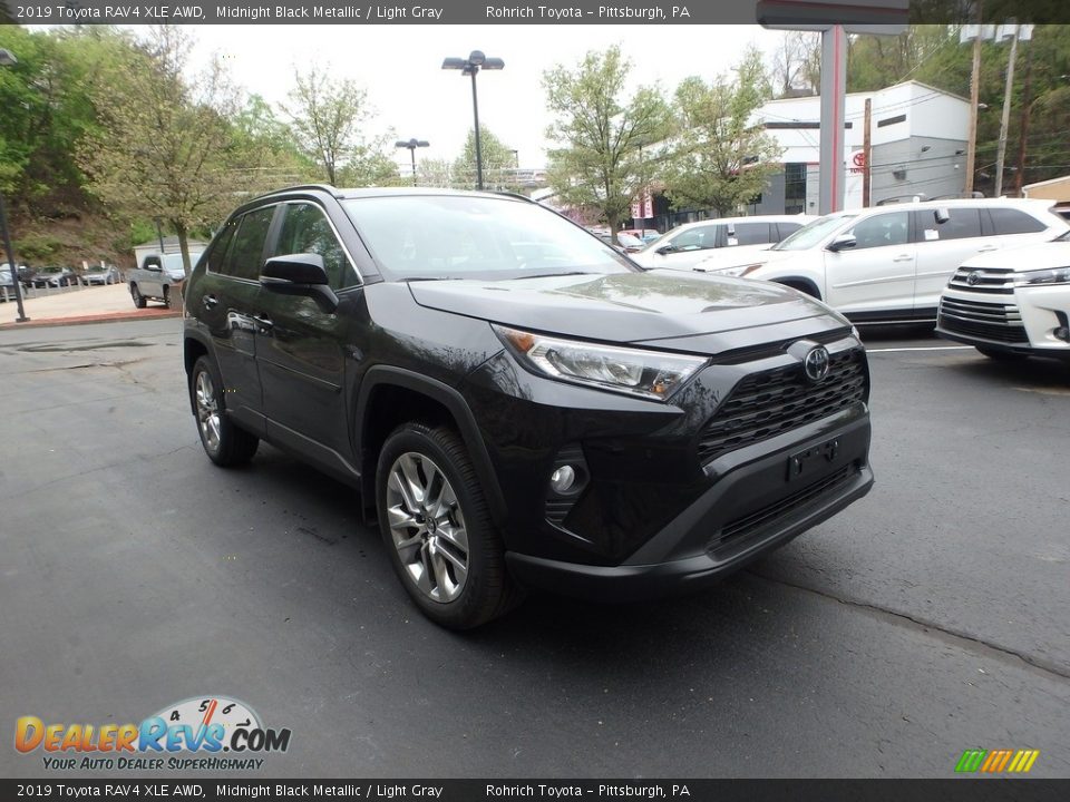2019 Toyota RAV4 XLE AWD Midnight Black Metallic / Light Gray Photo #1