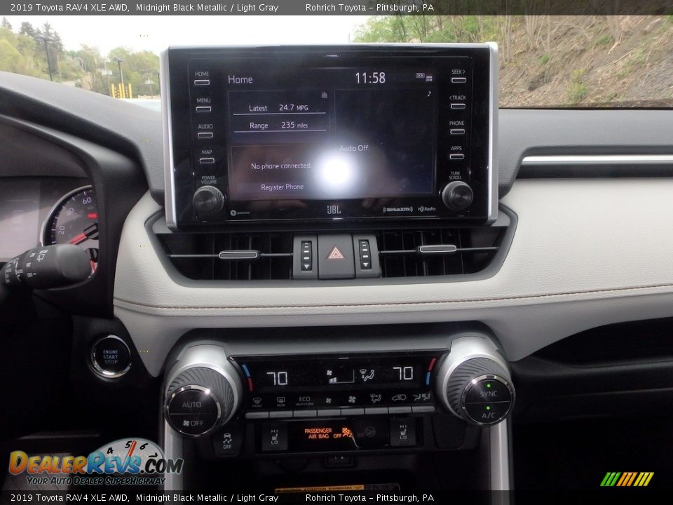 2019 Toyota RAV4 XLE AWD Midnight Black Metallic / Light Gray Photo #12