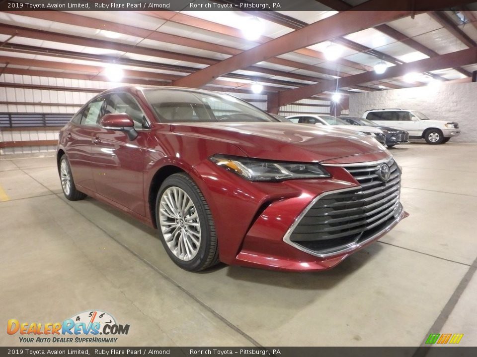 2019 Toyota Avalon Limited Ruby Flare Pearl / Almond Photo #1