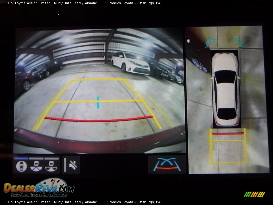 2019 Toyota Avalon Limited Ruby Flare Pearl / Almond Photo #11