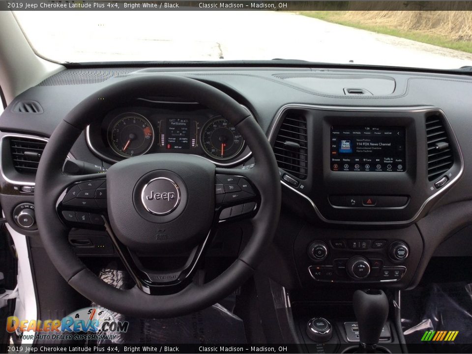 2019 Jeep Cherokee Latitude Plus 4x4 Bright White / Black Photo #12