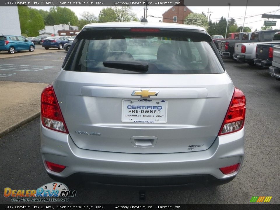 2017 Chevrolet Trax LS AWD Silver Ice Metallic / Jet Black Photo #5