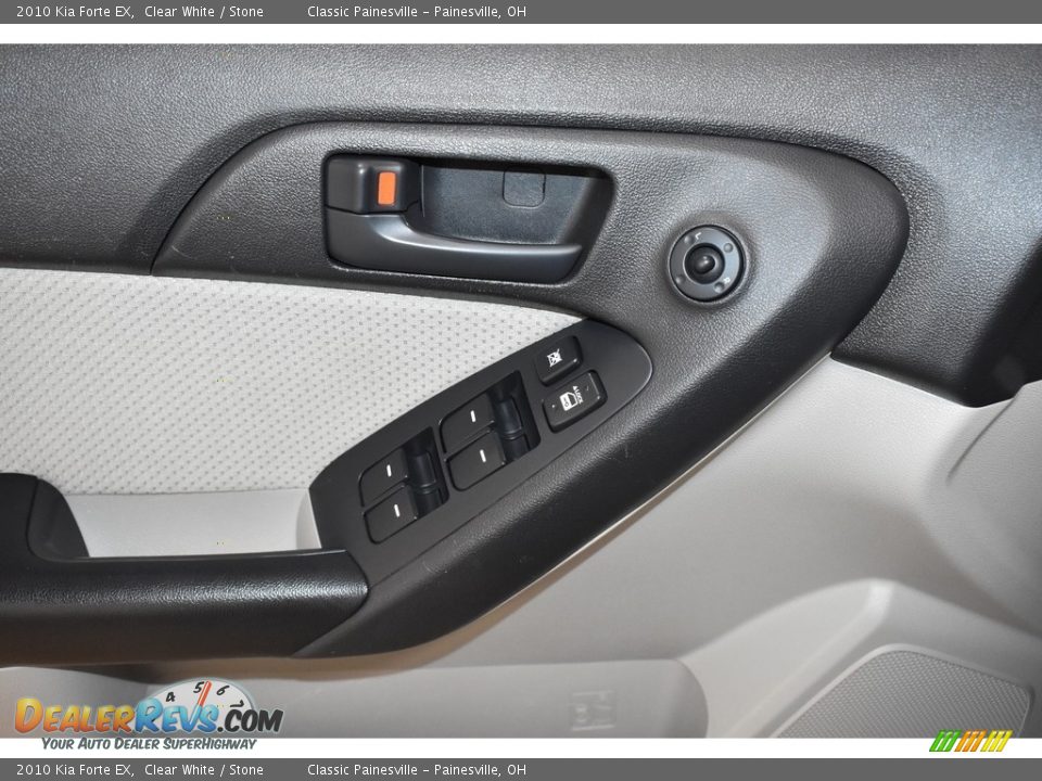 2010 Kia Forte EX Clear White / Stone Photo #10