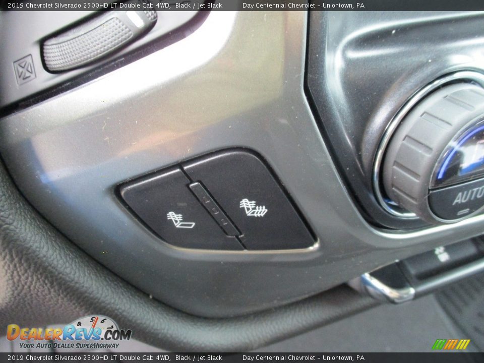 2019 Chevrolet Silverado 2500HD LT Double Cab 4WD Black / Jet Black Photo #17