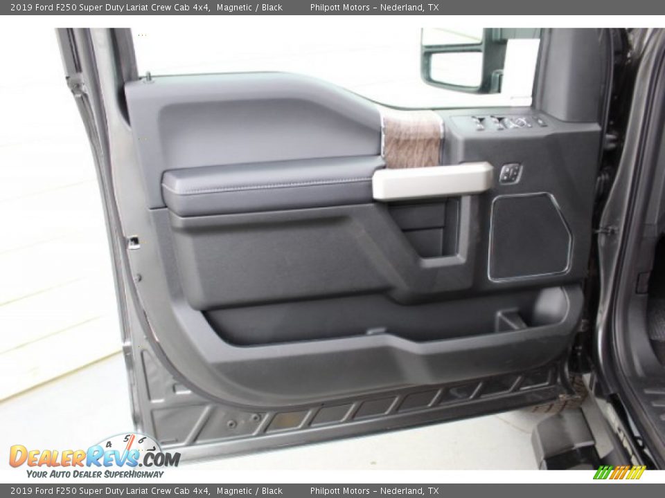 2019 Ford F250 Super Duty Lariat Crew Cab 4x4 Magnetic / Black Photo #9