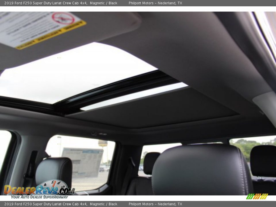 2019 Ford F250 Super Duty Lariat Crew Cab 4x4 Magnetic / Black Photo #17