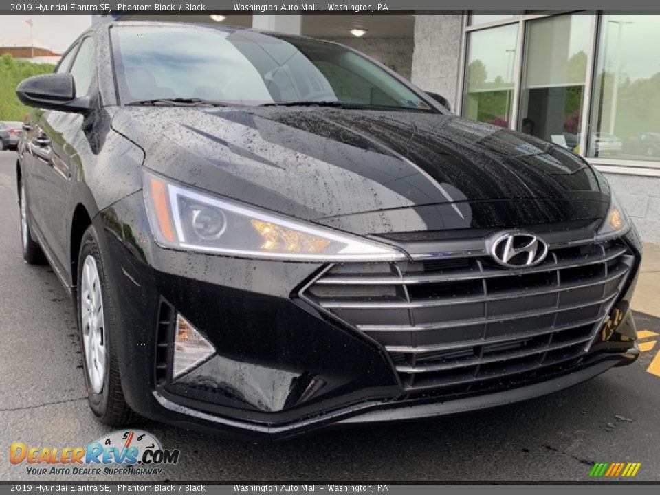 2019 Hyundai Elantra SE Phantom Black / Black Photo #1