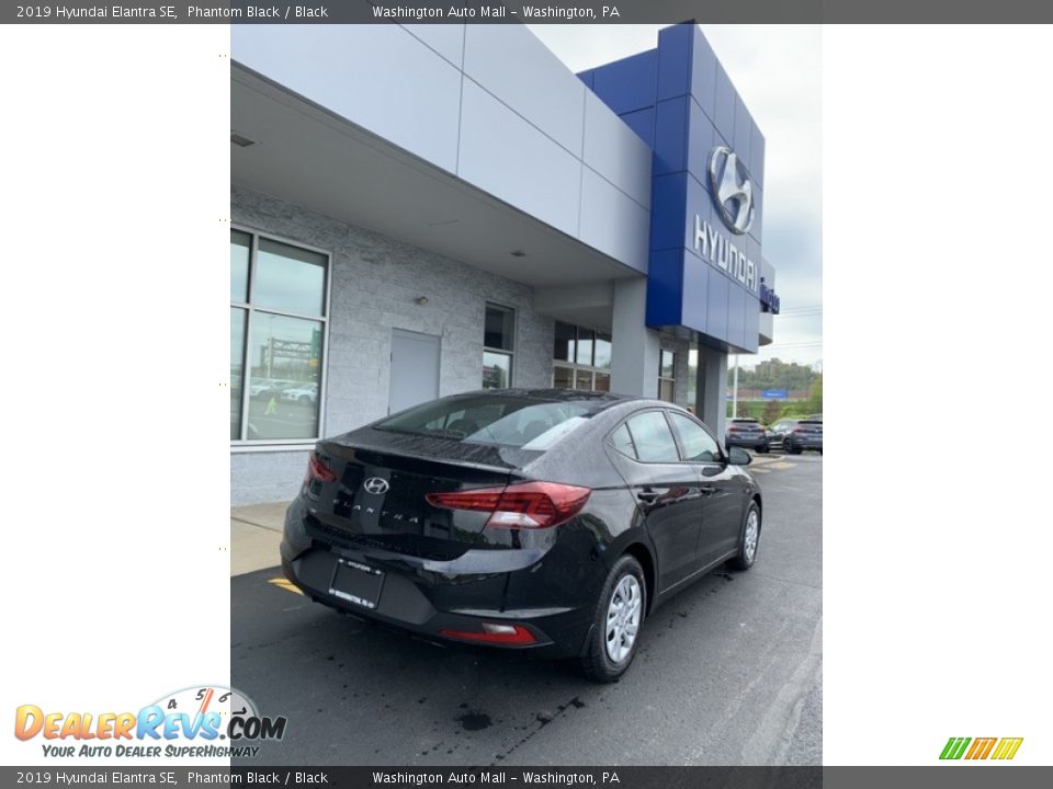 2019 Hyundai Elantra SE Phantom Black / Black Photo #4