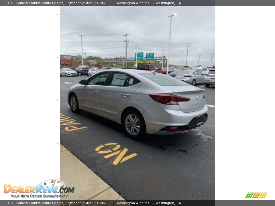 2019 Hyundai Elantra Value Edition Symphony Silver / Gray Photo #6