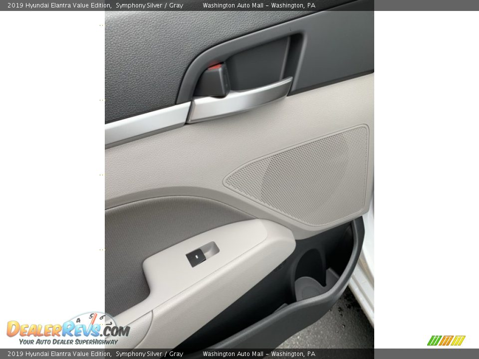 2019 Hyundai Elantra Value Edition Symphony Silver / Gray Photo #18