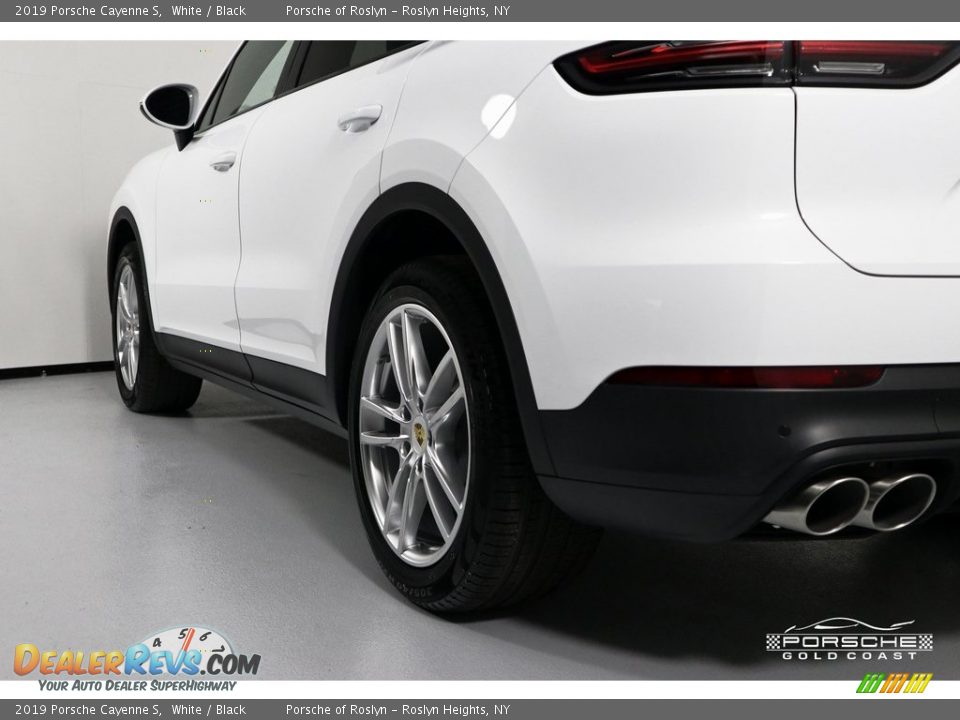 2019 Porsche Cayenne S White / Black Photo #5