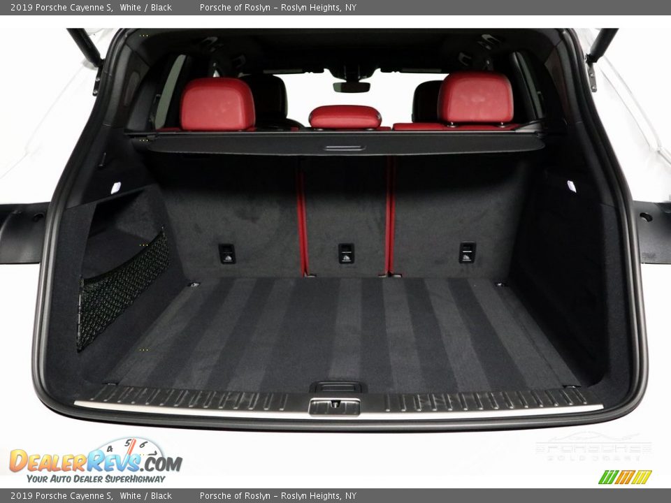 2019 Porsche Cayenne S White / Black Photo #8