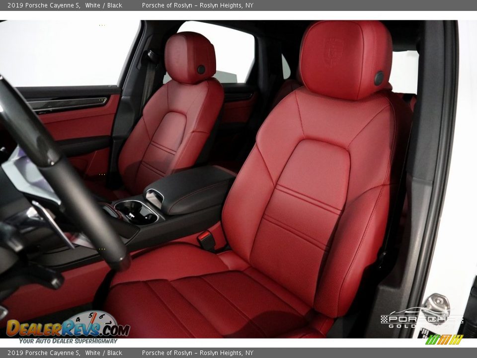 2019 Porsche Cayenne S White / Black Photo #23