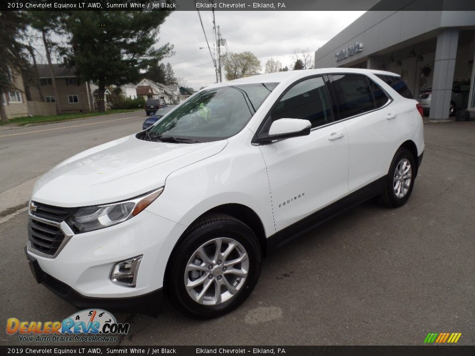 Front 3/4 View of 2019 Chevrolet Equinox LT AWD Photo #4