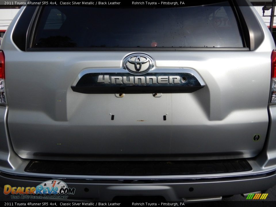 2011 Toyota 4Runner SR5 4x4 Classic Silver Metallic / Black Leather Photo #16