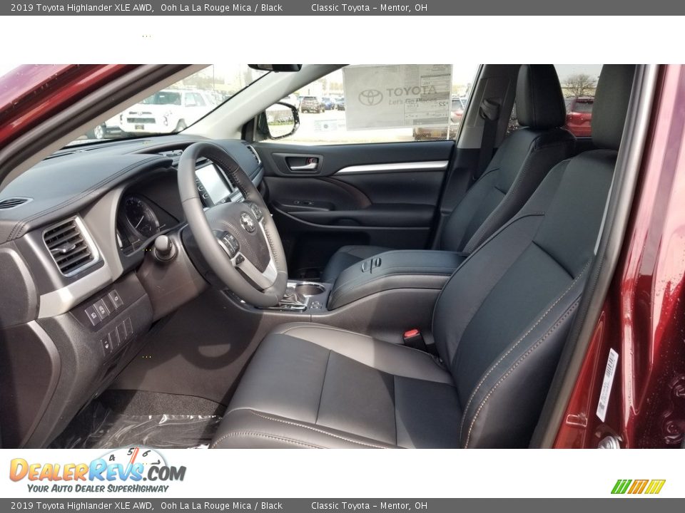 2019 Toyota Highlander XLE AWD Ooh La La Rouge Mica / Black Photo #2