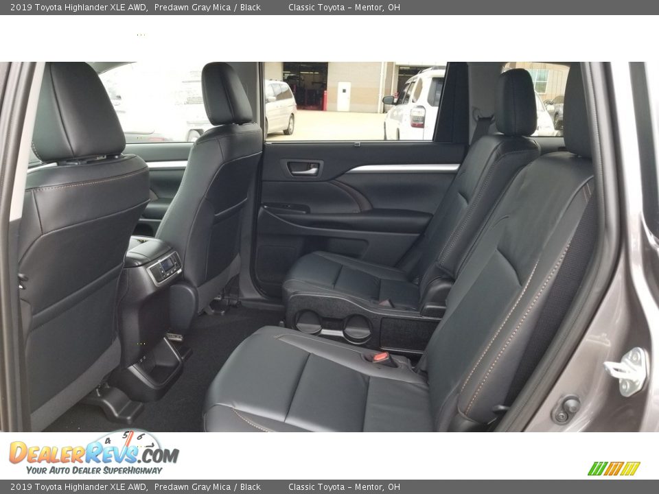 2019 Toyota Highlander XLE AWD Predawn Gray Mica / Black Photo #3