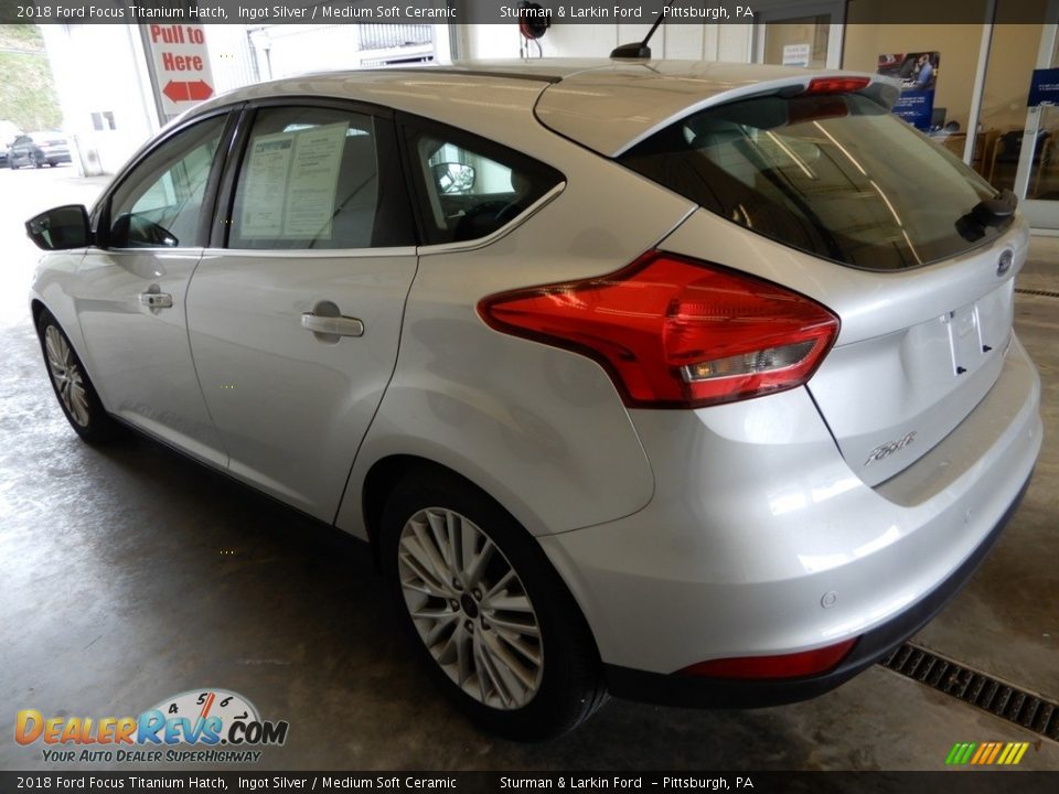 2018 Ford Focus Titanium Hatch Ingot Silver / Medium Soft Ceramic Photo #9