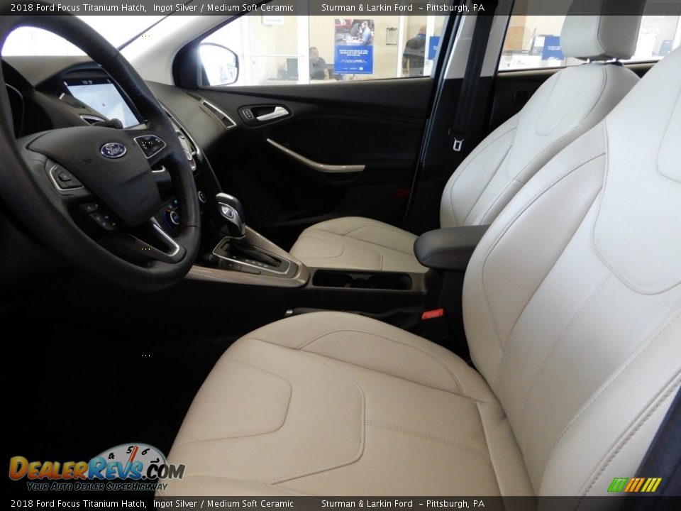 2018 Ford Focus Titanium Hatch Ingot Silver / Medium Soft Ceramic Photo #15