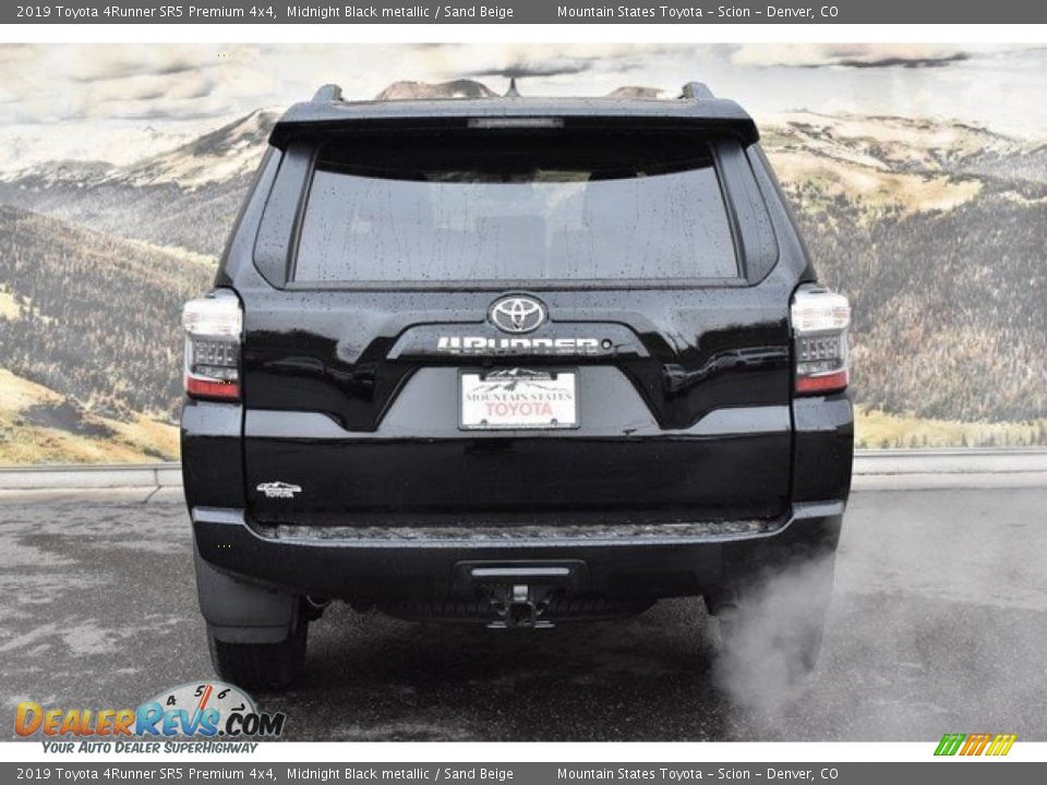 2019 Toyota 4Runner SR5 Premium 4x4 Midnight Black metallic / Sand Beige Photo #4