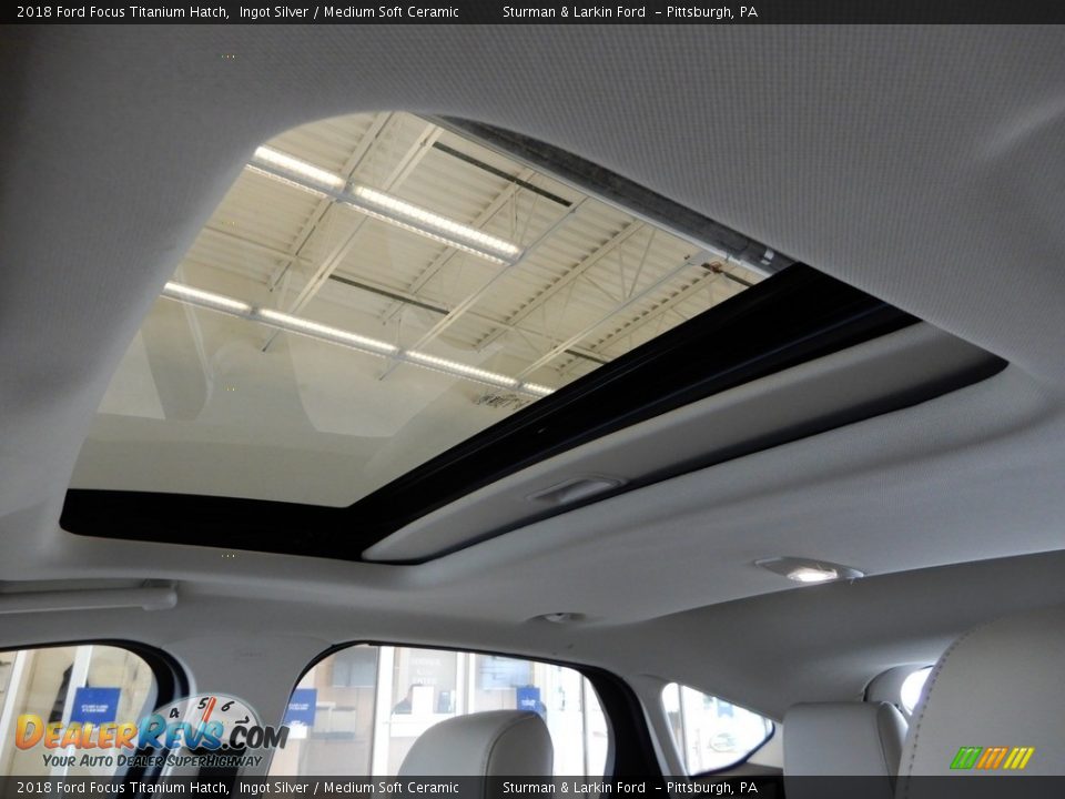 2018 Ford Focus Titanium Hatch Ingot Silver / Medium Soft Ceramic Photo #21