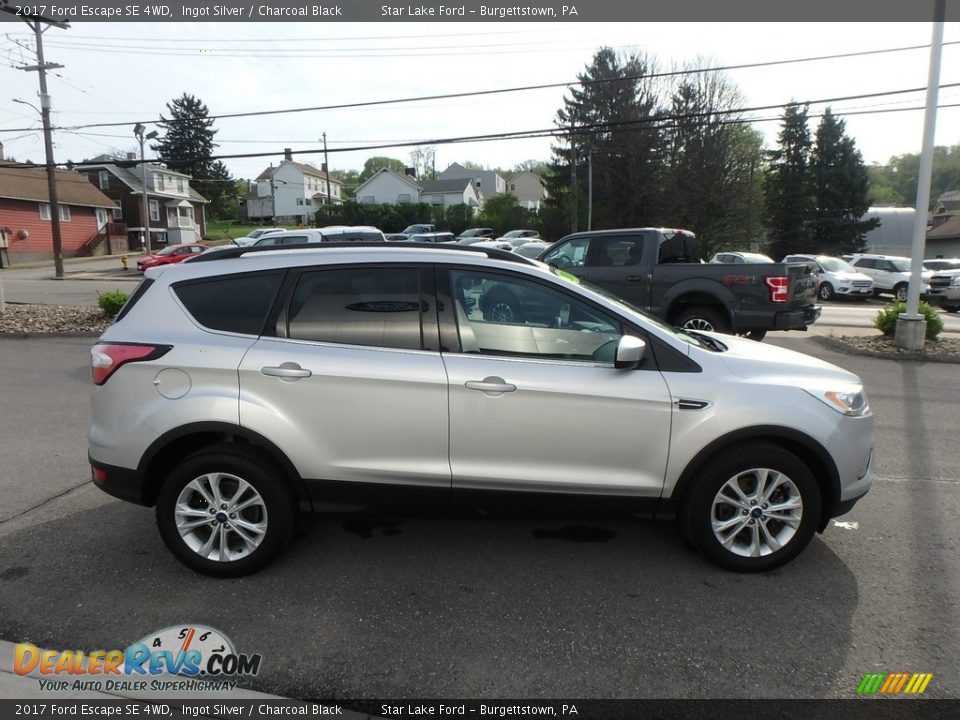 2017 Ford Escape SE 4WD Ingot Silver / Charcoal Black Photo #4