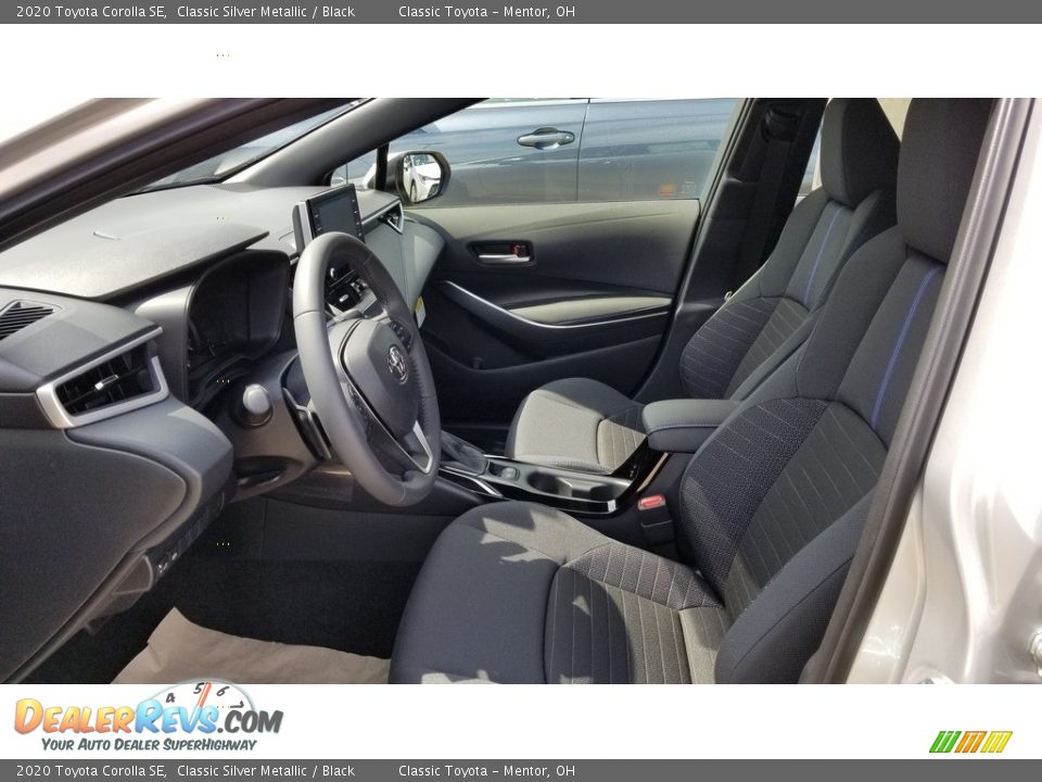 2020 Toyota Corolla SE Classic Silver Metallic / Black Photo #2