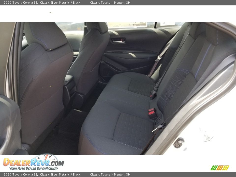 2020 Toyota Corolla SE Classic Silver Metallic / Black Photo #3