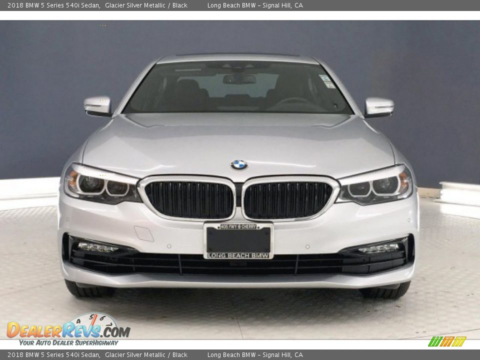 2018 BMW 5 Series 540i Sedan Glacier Silver Metallic / Black Photo #2