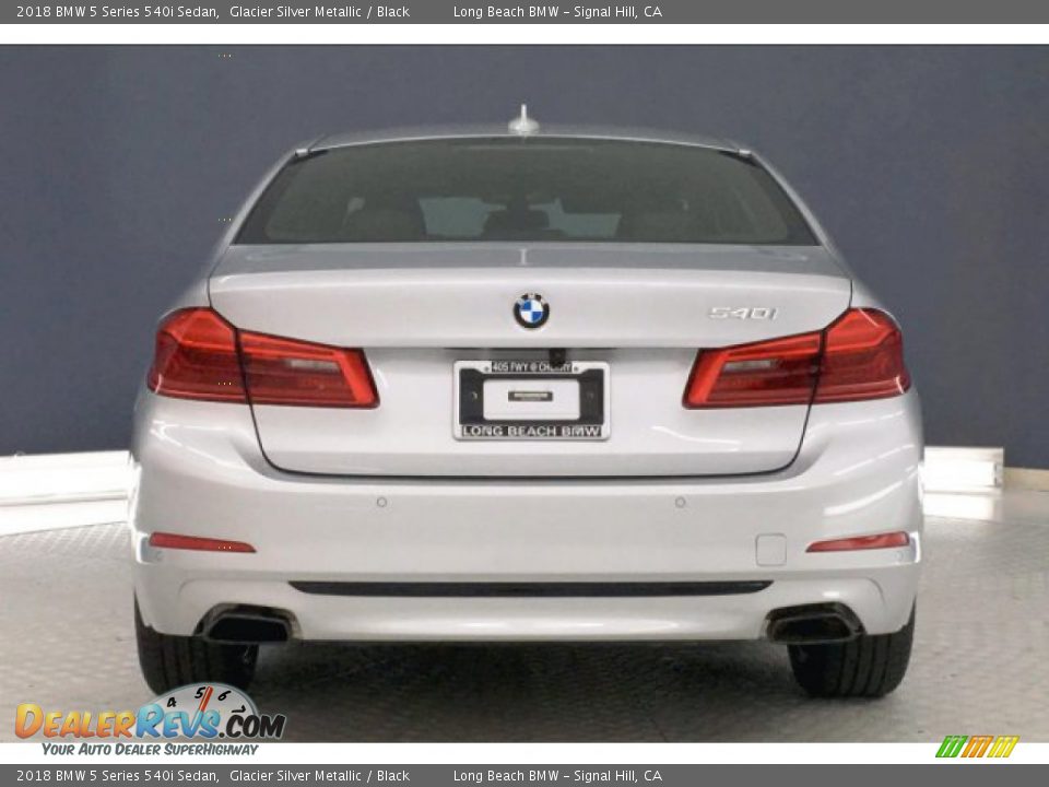 2018 BMW 5 Series 540i Sedan Glacier Silver Metallic / Black Photo #3