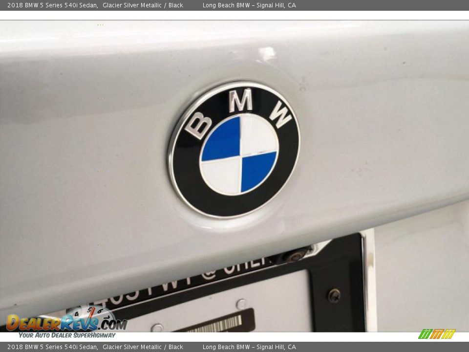 2018 BMW 5 Series 540i Sedan Glacier Silver Metallic / Black Photo #23