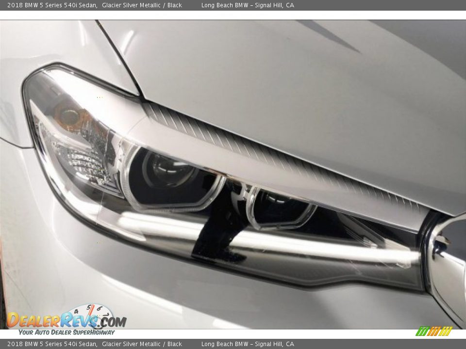 2018 BMW 5 Series 540i Sedan Glacier Silver Metallic / Black Photo #28