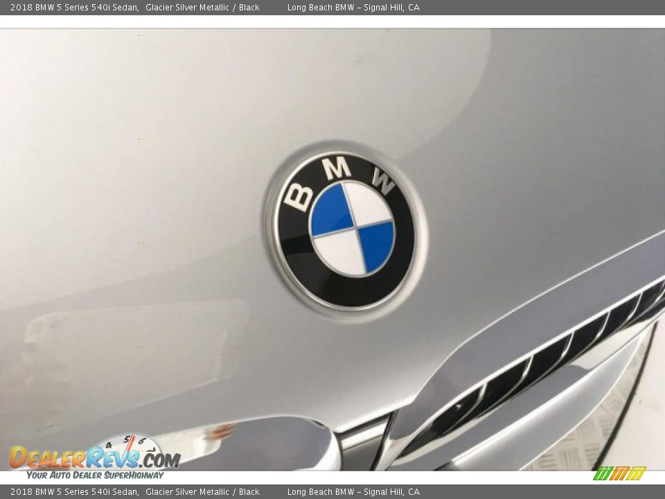 2018 BMW 5 Series 540i Sedan Glacier Silver Metallic / Black Photo #29