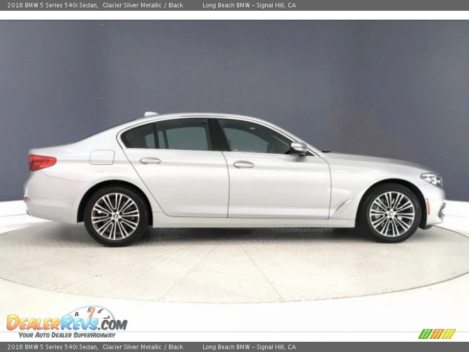 2018 BMW 5 Series 540i Sedan Glacier Silver Metallic / Black Photo #31