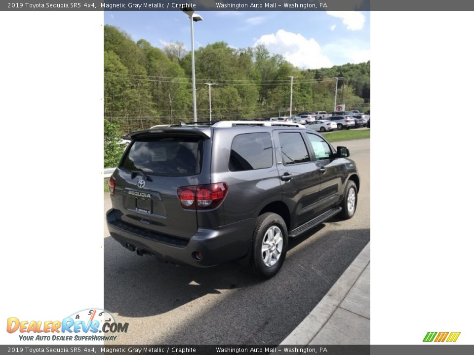 2019 Toyota Sequoia SR5 4x4 Magnetic Gray Metallic / Graphite Photo #4