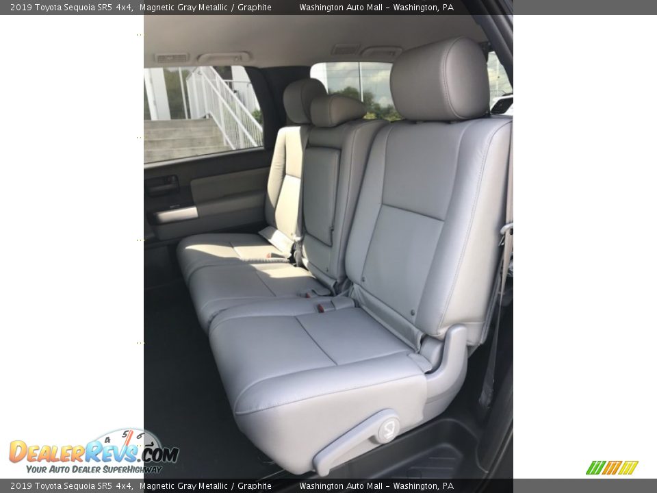 2019 Toyota Sequoia SR5 4x4 Magnetic Gray Metallic / Graphite Photo #18
