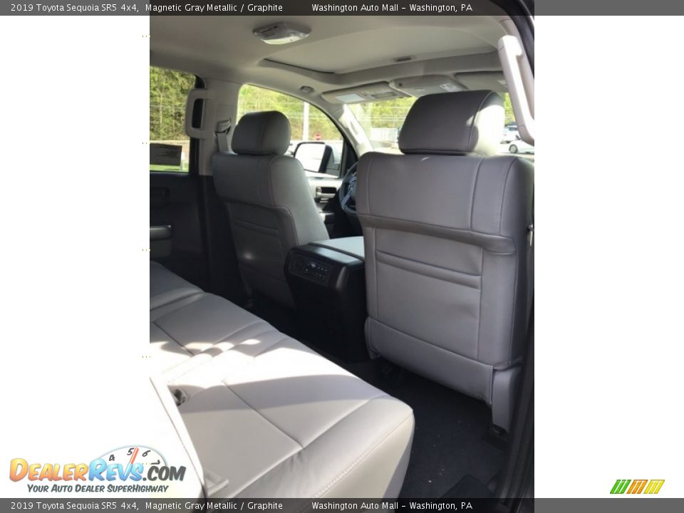 2019 Toyota Sequoia SR5 4x4 Magnetic Gray Metallic / Graphite Photo #26