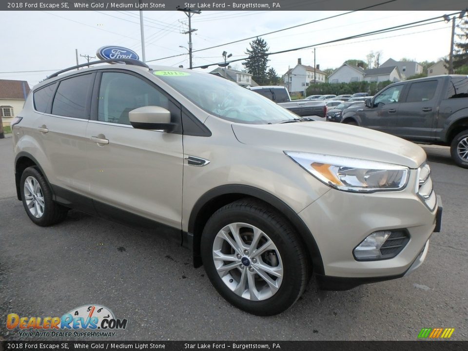 2018 Ford Escape SE White Gold / Medium Light Stone Photo #3