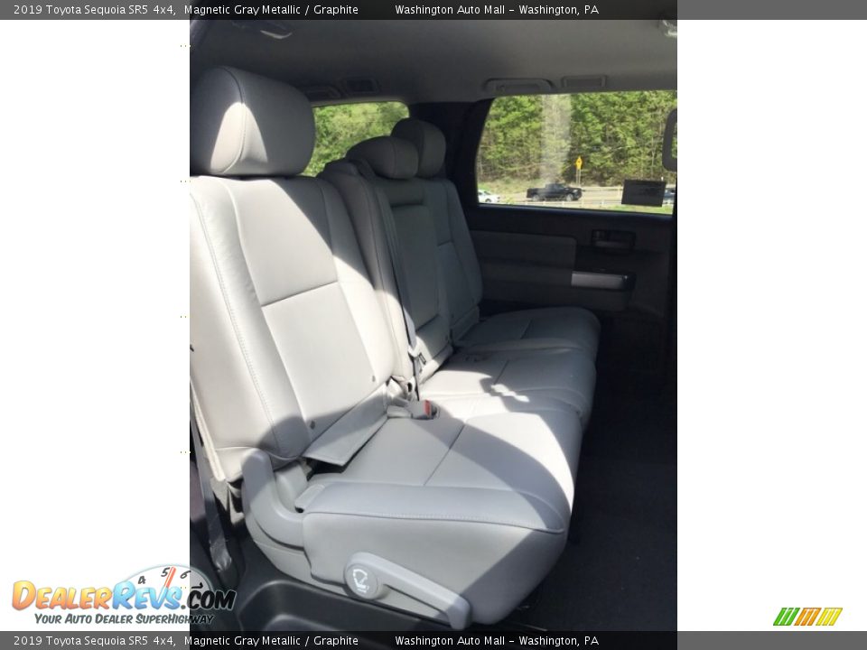 2019 Toyota Sequoia SR5 4x4 Magnetic Gray Metallic / Graphite Photo #29
