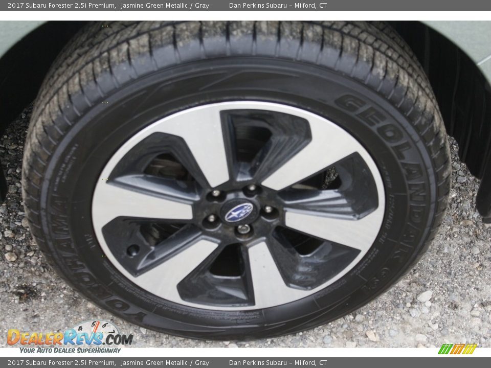 2017 Subaru Forester 2.5i Premium Jasmine Green Metallic / Gray Photo #24