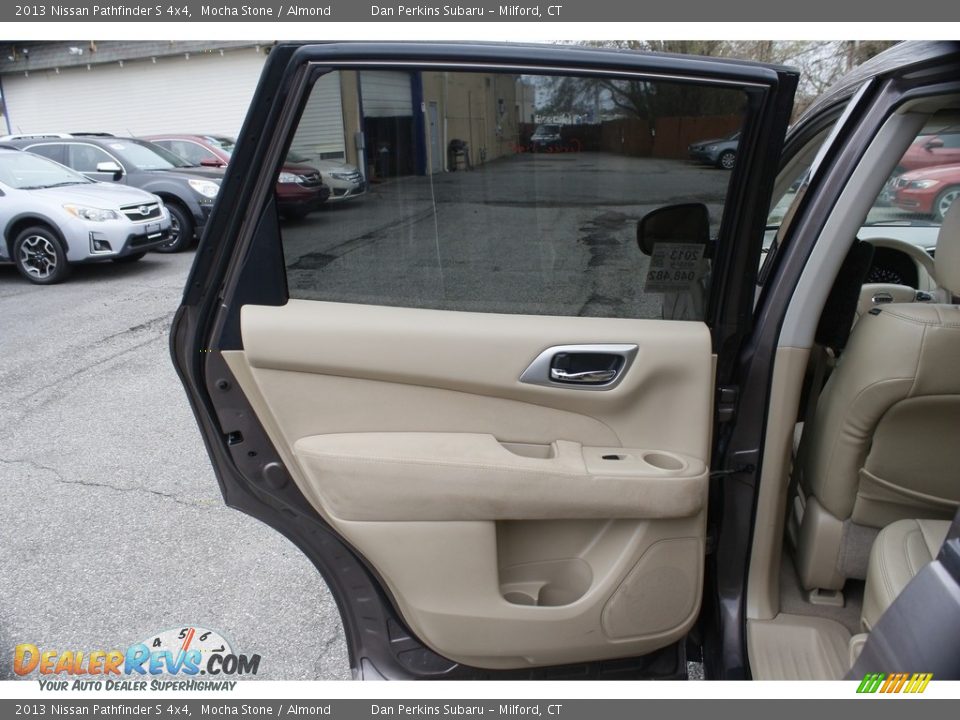 2013 Nissan Pathfinder S 4x4 Mocha Stone / Almond Photo #11