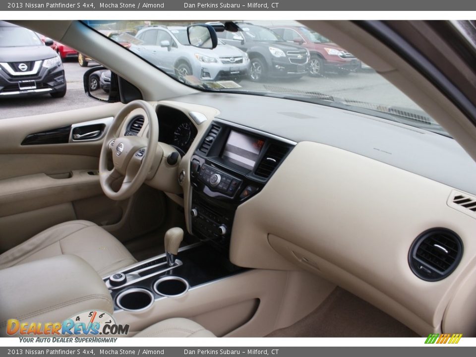 2013 Nissan Pathfinder S 4x4 Mocha Stone / Almond Photo #15