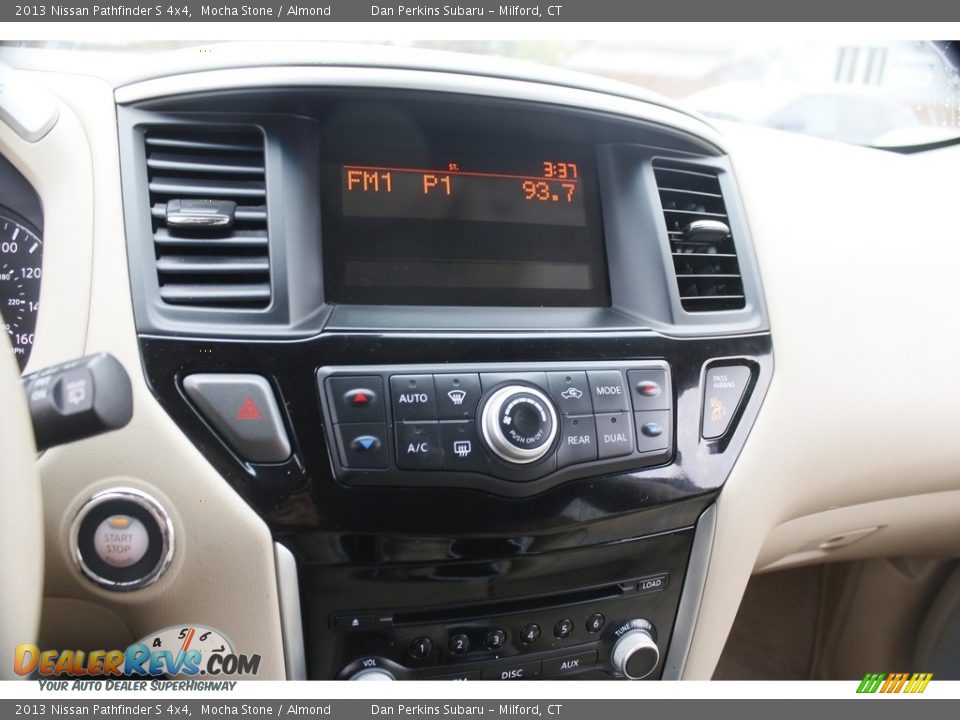 2013 Nissan Pathfinder S 4x4 Mocha Stone / Almond Photo #18