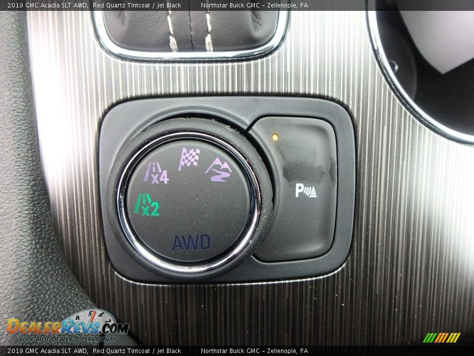 Controls of 2019 GMC Acadia SLT AWD Photo #18