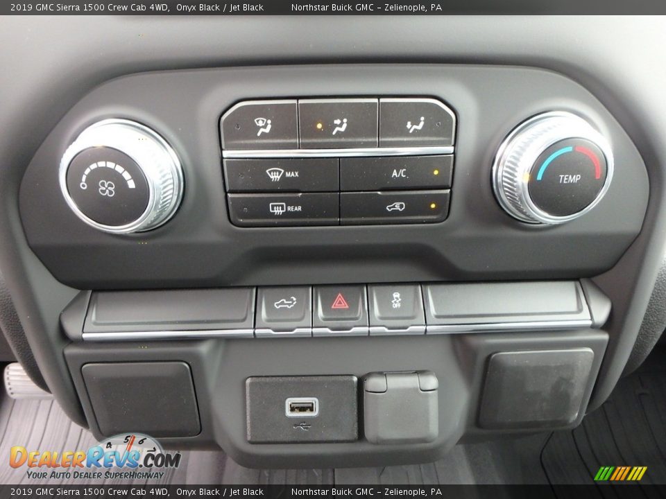 2019 GMC Sierra 1500 Crew Cab 4WD Onyx Black / Jet Black Photo #18