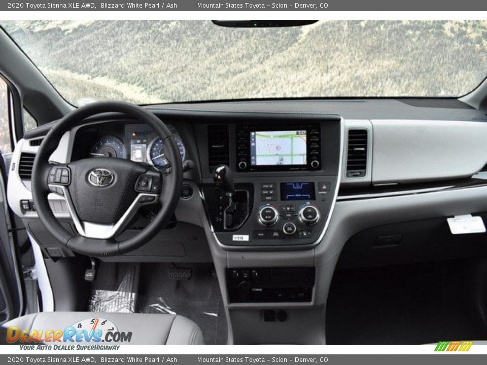 2020 Toyota Sienna XLE AWD Blizzard White Pearl / Ash Photo #7